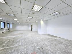 Ngee Ann City (D9), Office #483253891